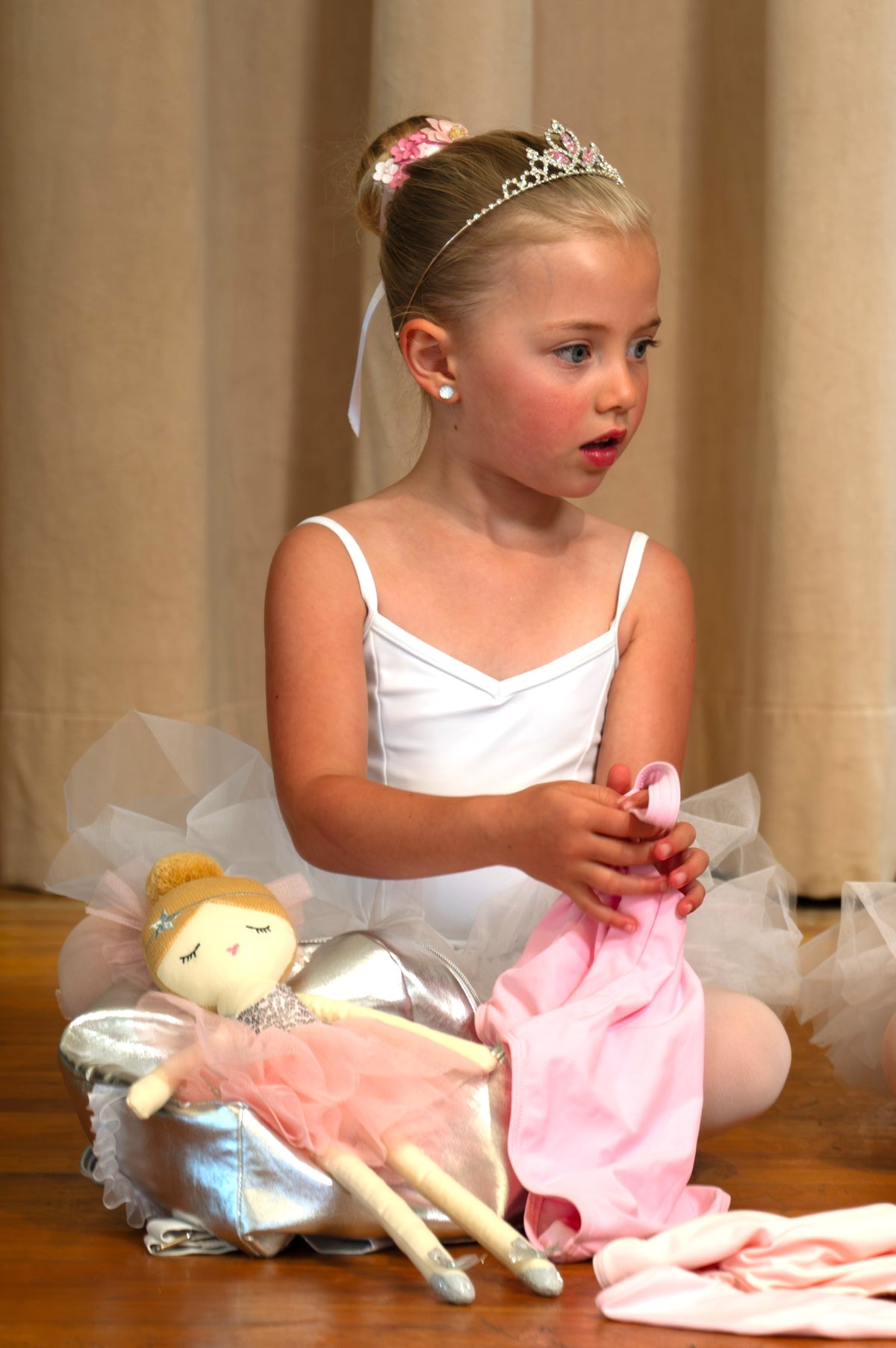 Ballet Bun Hair Accessory — Pink