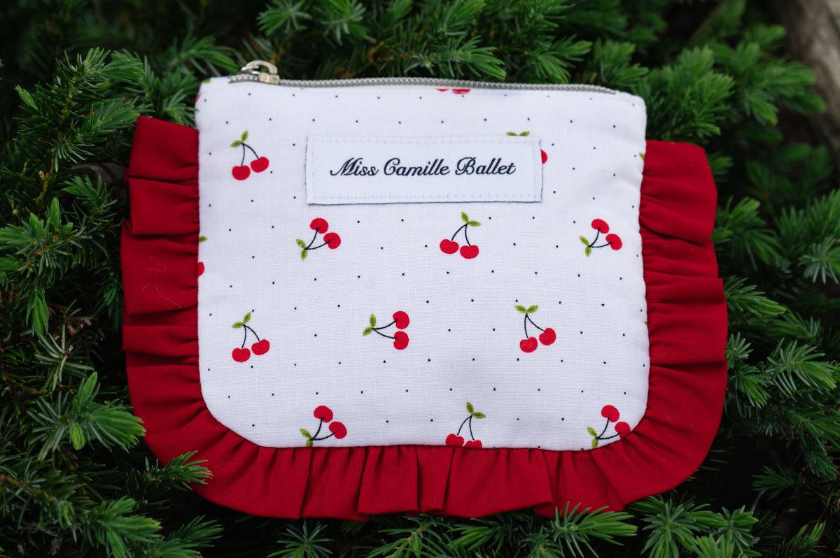 Miss Cherry Set with pouch